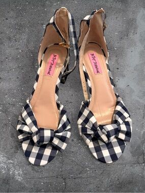 Betsy Johnson gingham bow heels coquette preppy y2k